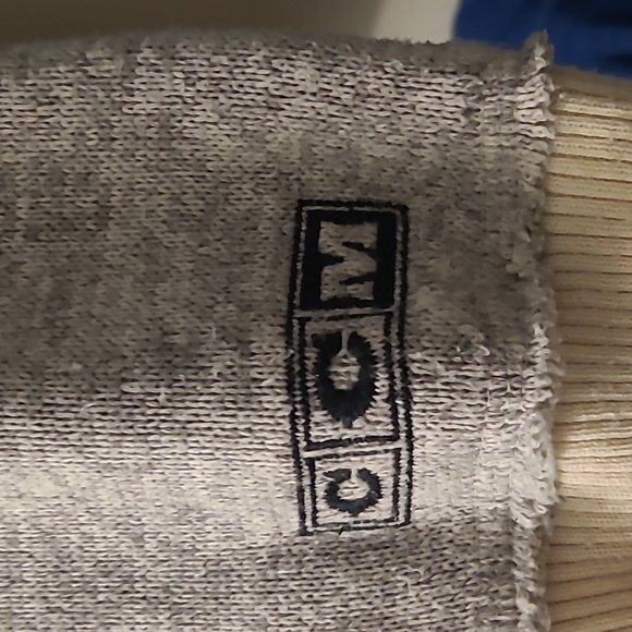 Men's medium CCM hoodie - Picture 5 of 5